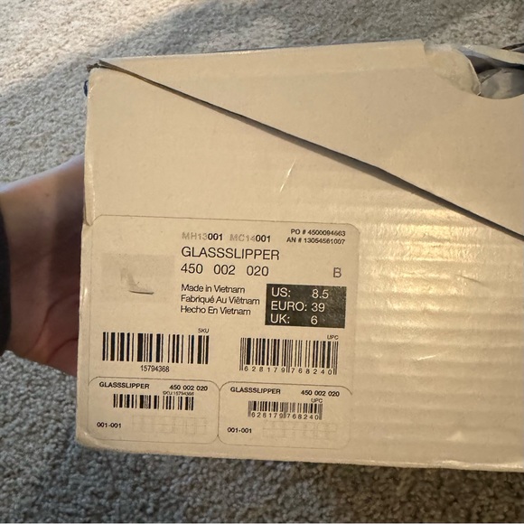 Disney x Aldo Glass Slipper Cinderella Collection - Picture 7 of 7